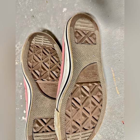 Women’s pink Converse size 8 - Picture 10 of 12